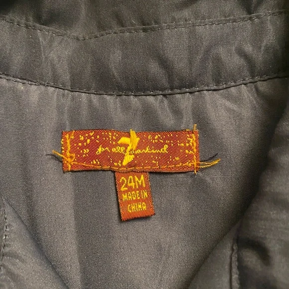 7 for all mankind puffer best - 24 months - Picture 6 of 6